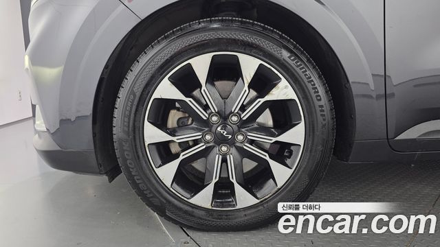 Kia Canival 2023 — photo 5