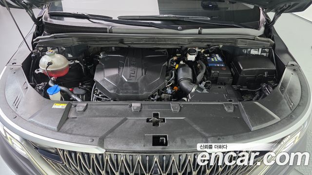Kia Canival 2023 — photo 6
