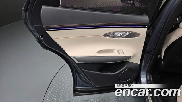 Genesis GV70 2025 — photo 15