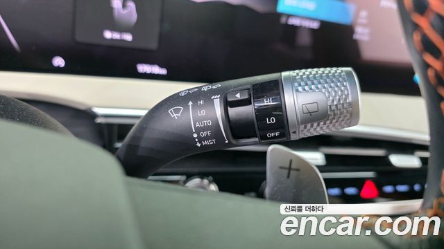 Genesis GV70 2025 — photo 28