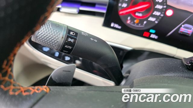 Genesis GV70 2025 — photo 29