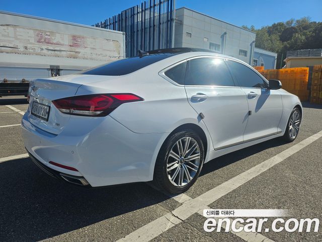 Genesis G80 2017 — photo 2