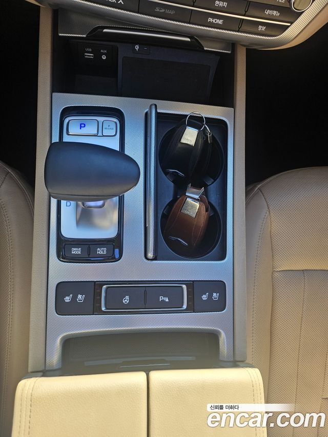 Genesis G80 2017 — photo 9