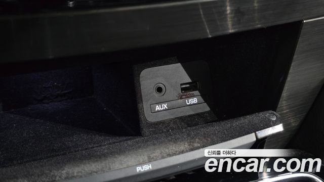 Hyundai Equus 2014 — photo 13