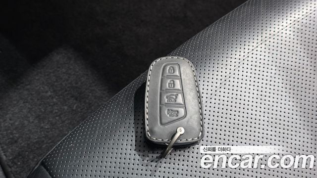 Hyundai Equus 2014 — photo 18