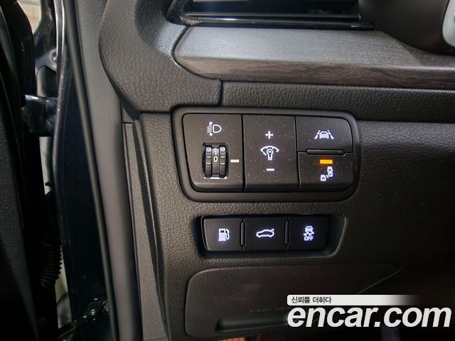 Kia K7 2020 — photo 10