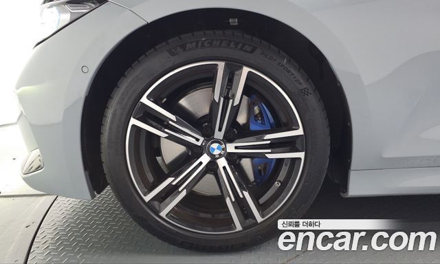 BMW 3-Series 2023 — photo 5