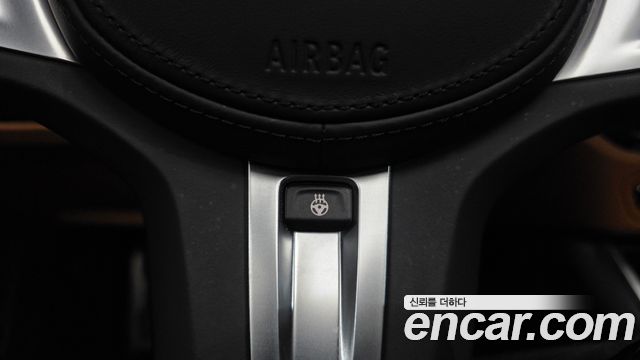 BMW 3-Series 2023 — photo 19