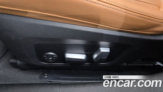 BMW 3-Series 2023 — photo 31