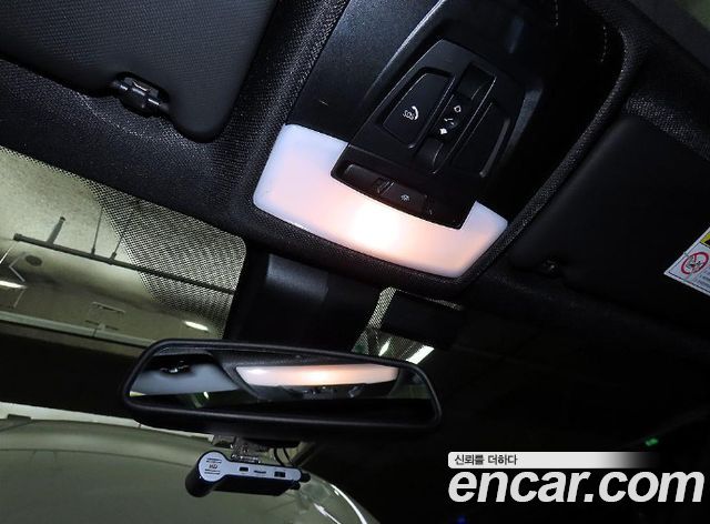 BMW 3-Series 2015 — photo 16