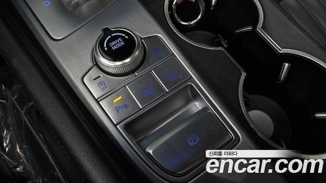 Genesis G70 2020 — photo 28