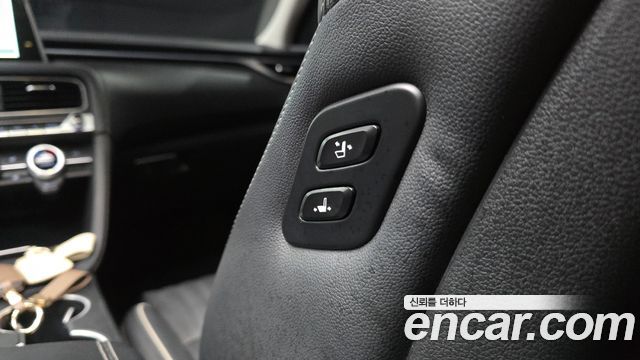 Genesis G70 2020 — photo 34