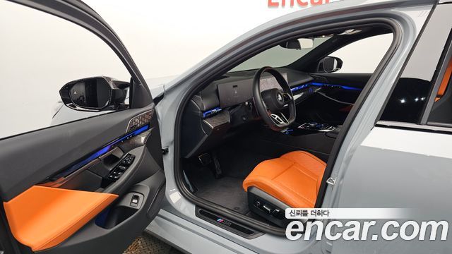 BMW M5 2026 — photo 13