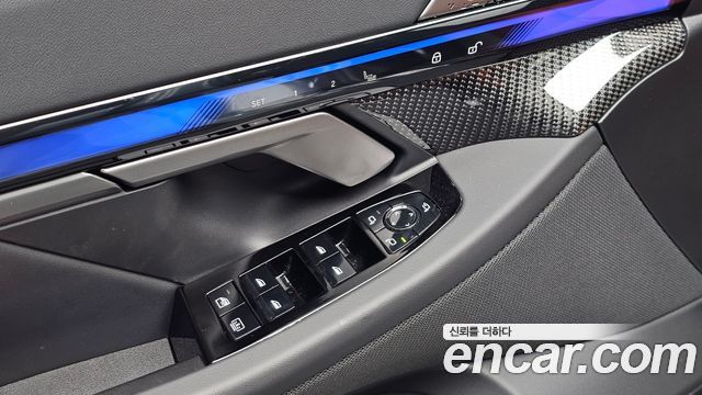 BMW M5 2026 — photo 30