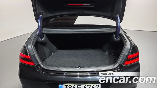 Genesis G90 2019 — photo 19