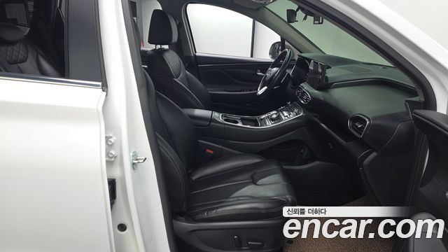 Hyundai Santafe 2023 — photo 11