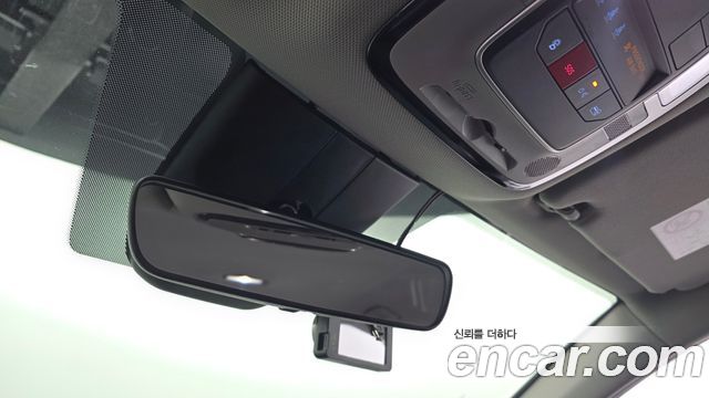 Hyundai Santafe 2023 — photo 18