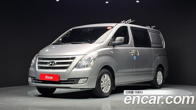 Hyundai Starex 2016 — photo 1