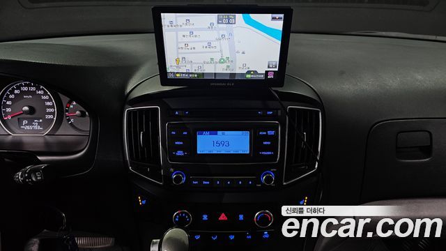 Hyundai Starex 2016 — photo 14