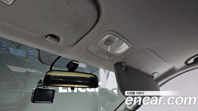 Hyundai Starex 2016 — photo 17