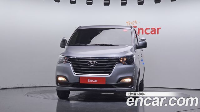 Hyundai Starex 2021 — photo 3