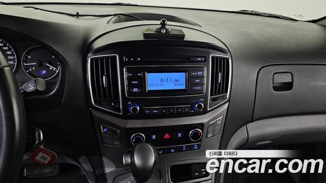 Hyundai Starex 2021 — photo 16