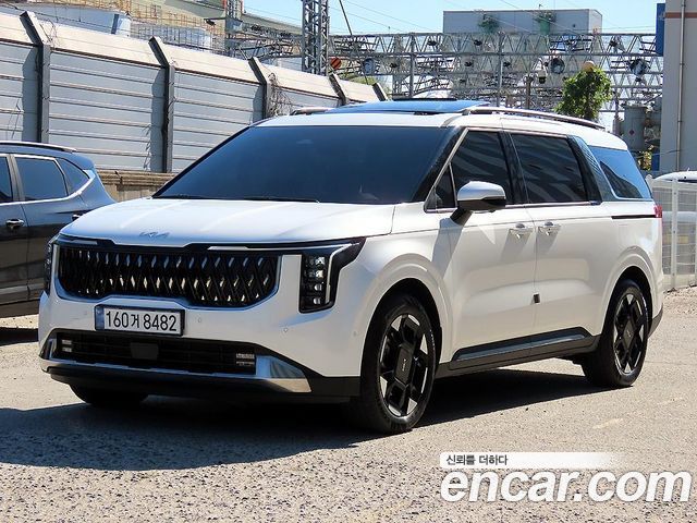 Kia Canival 2025 — photo 2