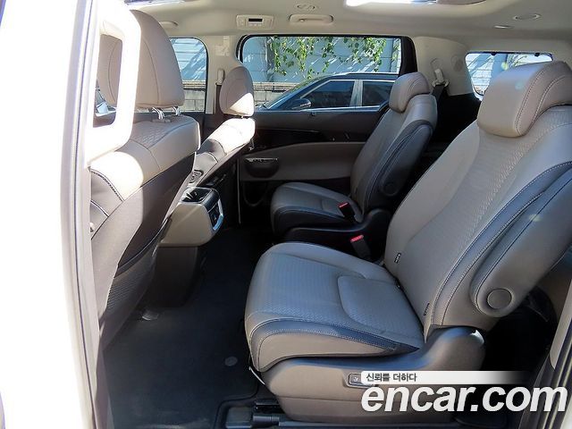 Kia Canival 2025 — photo 6