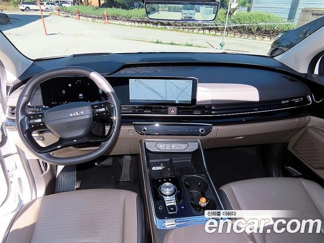 Kia Canival 2025 — photo 8