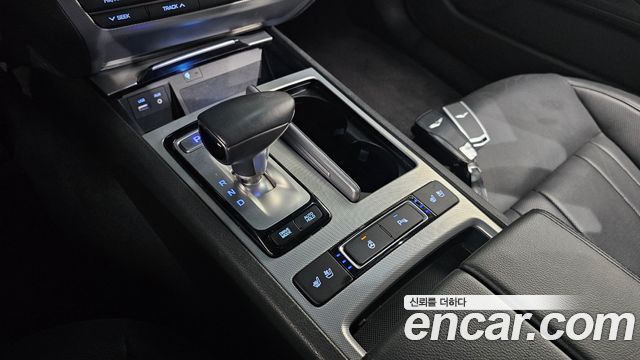 Genesis G80 2017 — photo 9