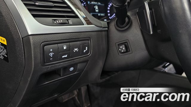 Genesis G80 2017 — photo 17