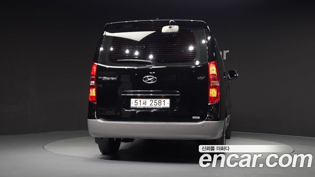 Hyundai Starex 2019 — photo 4