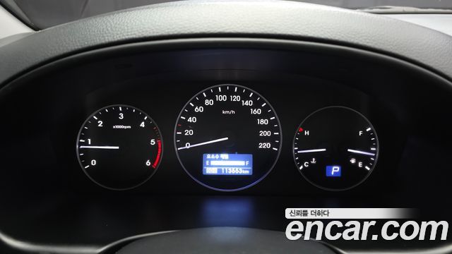 Hyundai Starex 2019 — photo 8