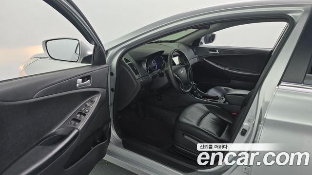 Hyundai Sonata 2013 — photo 10