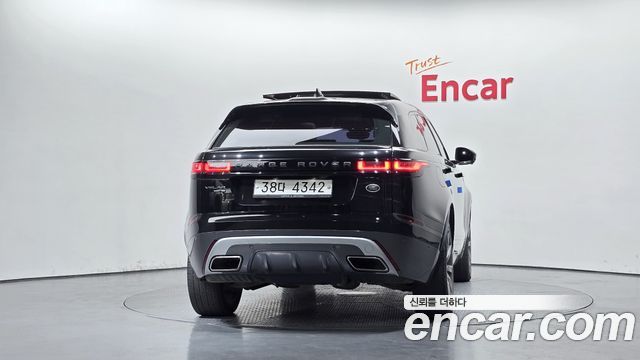 Land Rover Range Rover Velar 2018 — photo 4