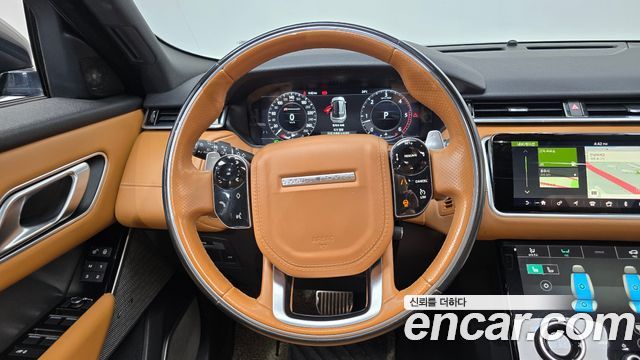 Land Rover Range Rover Velar 2018 — photo 13