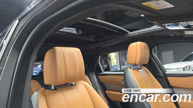 Land Rover Range Rover Velar 2018 — photo 19