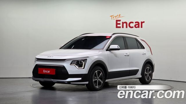 Kia Niro 2025 — photo 1