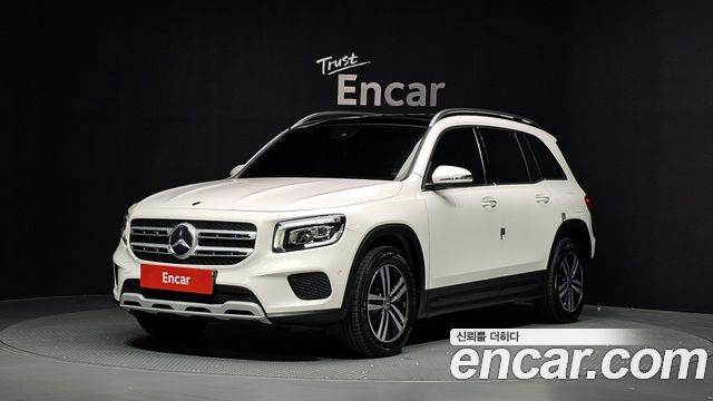 Mercedes-Benz GLB-Class 2021 — photo 1