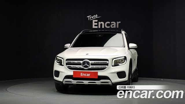 Mercedes-Benz GLB-Class 2021 — photo 3