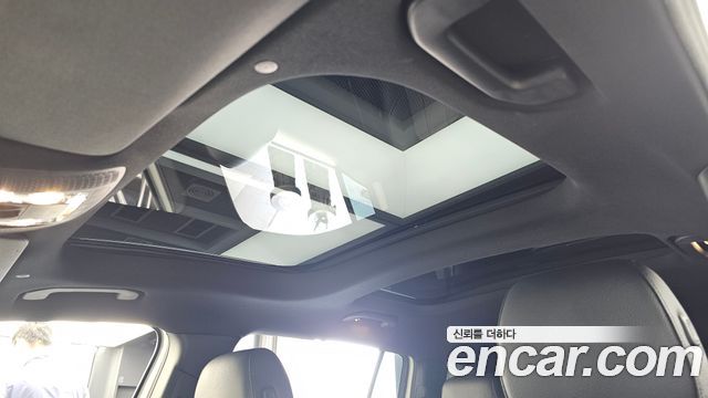 Mercedes-Benz GLB-Class 2021 — photo 18