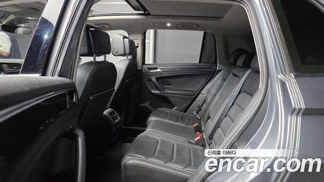 Volkswagen Tiguan 2020 — photo 18