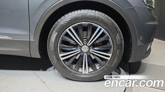 Volkswagen Tiguan 2020 — photo 7