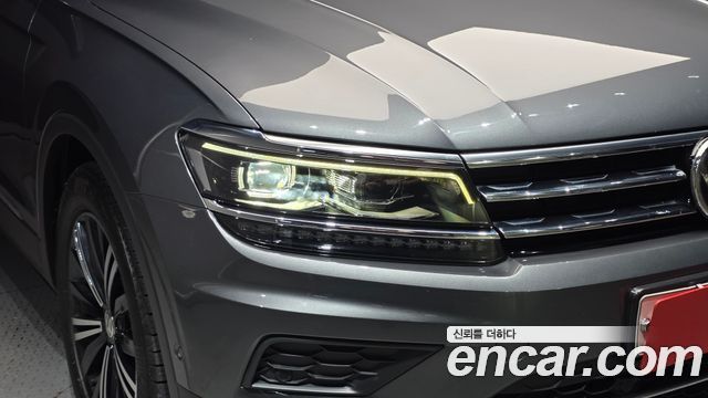 Volkswagen Tiguan 2020 — photo 8