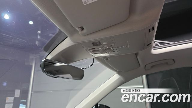 Volkswagen Tiguan 2020 — photo 28