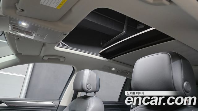 Volkswagen Tiguan 2020 — photo 29