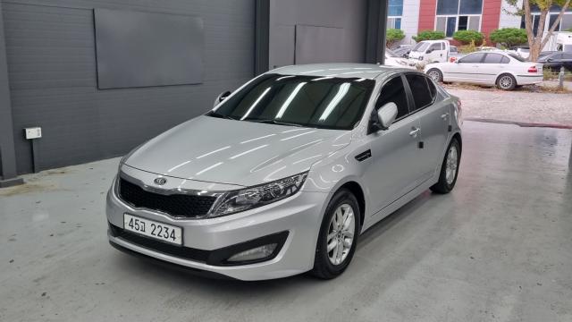 Kia K5 2011 — photo 1