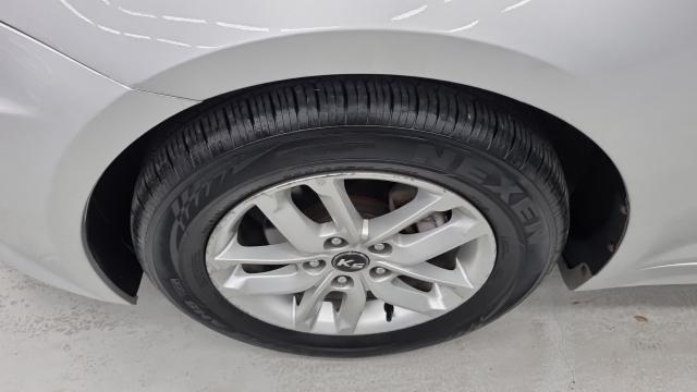 Kia K5 2011 — photo 5