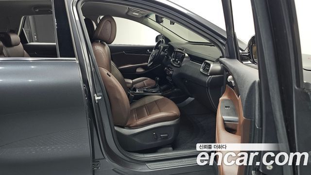 Kia Sorento 2016 — photo 11