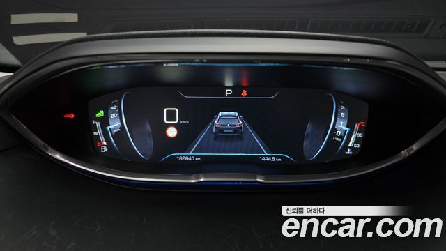 Peugeot 5008 2018 — photo 8